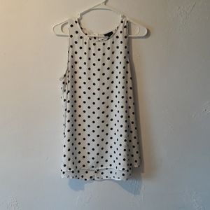 WHO WHAT WEAR sleeveless blouse medium